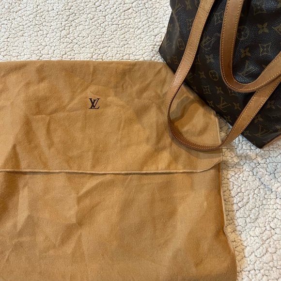 Authentic Louis Vuitton Cabas Piano Monogram - Picture 9 of 12